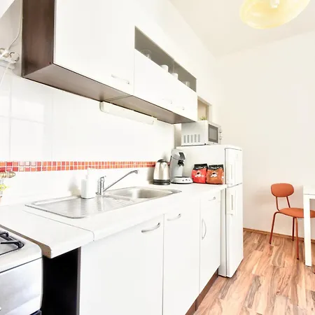 Karlsbad Easy Living